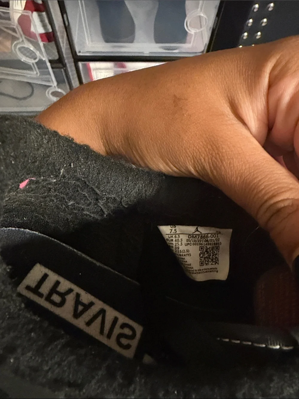 Jordan Black Low-Top Sneakers with Red Laces